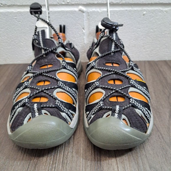 Keen Women's Black And Gray Waterproof Slip On Drawstring Sandals Size 7 - Picture 3 of 8